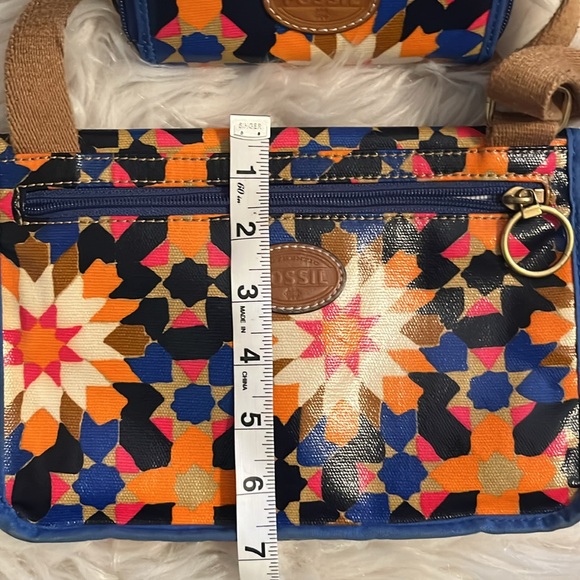 Fossil crossbody bag with matching wallet - Picture 10 of 10